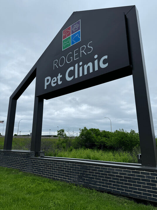 rogers pet clinic sign